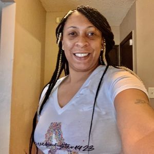 Meet your Posher, Donesha